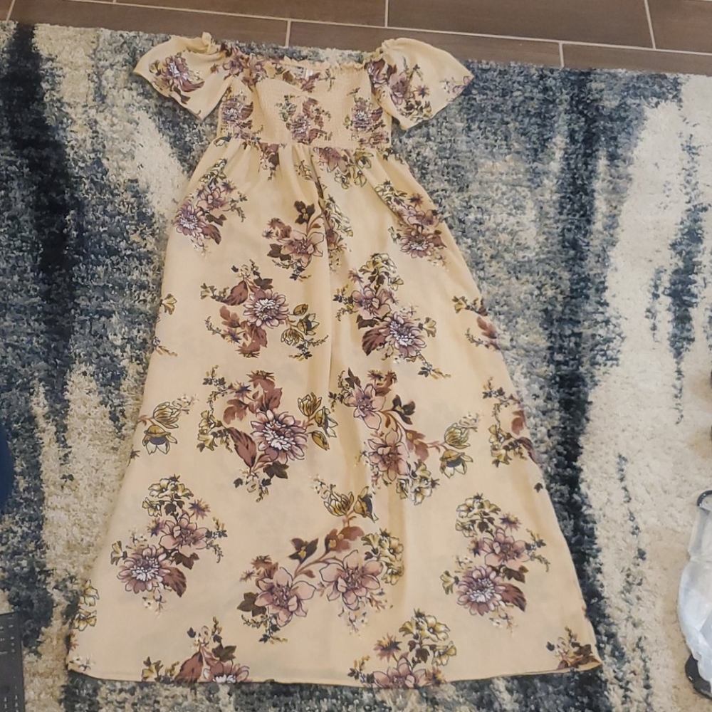 Maxi floral dress